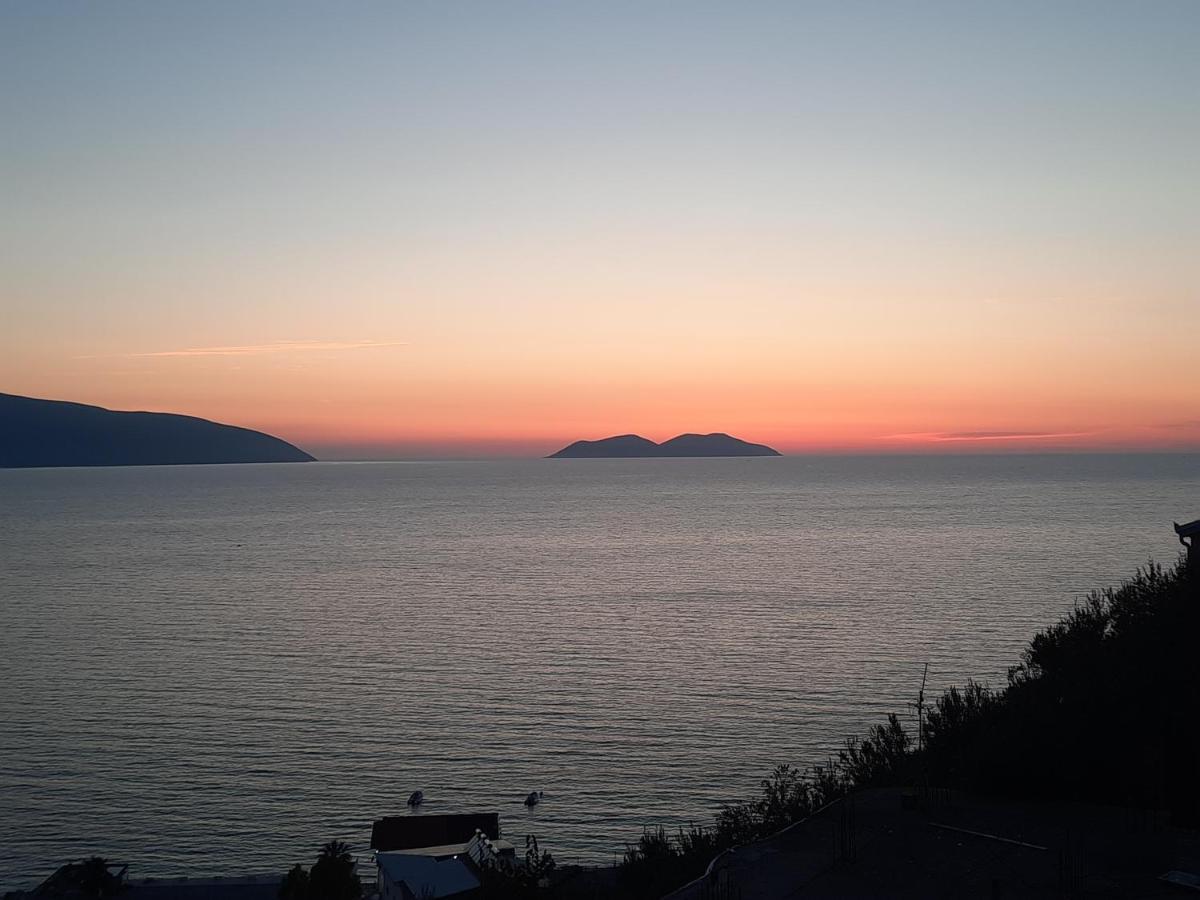 Flower Hill Vlorë Exteriör bild